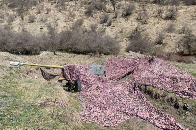В Кельбаджарском районе обнаружены артиллерийские установки и боеприпасы - ФОТО